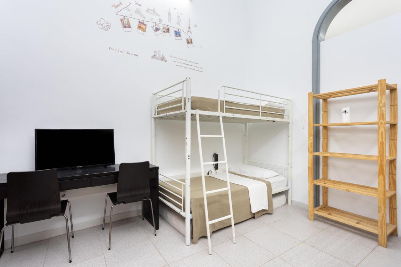 Wanderlust Hostel ซานตาครูซ เด เตเนริเฟ ภายนอก รูปภาพ